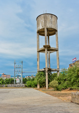 工厂水塔