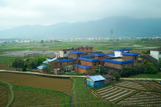 春天的田野乡村