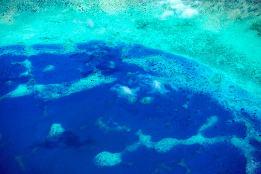西沙永乐环礁海底礁盘