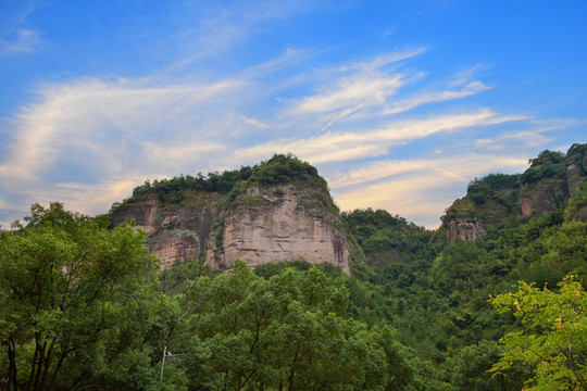 绍兴新昌穿岩十九峰