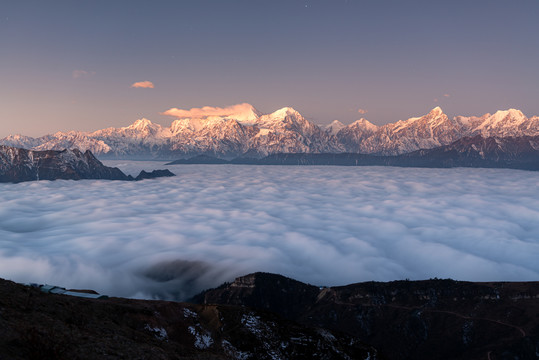 牛背山