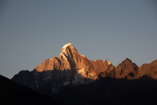 巴郎山