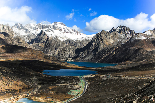 理唐海子山