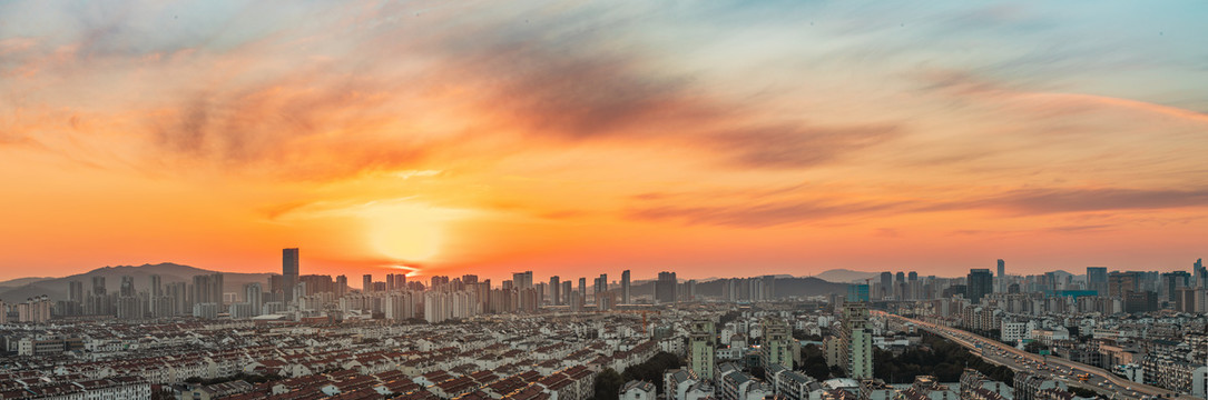 城市落日夕阳全景