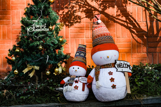 圣诞节室外圣诞树雪人装饰