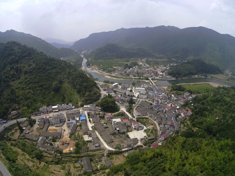 横渡镇全景