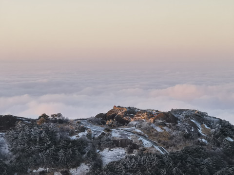 鳌鱼峰