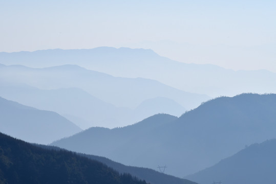 水墨远山