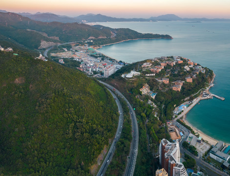 深圳山海风光延绵高速路