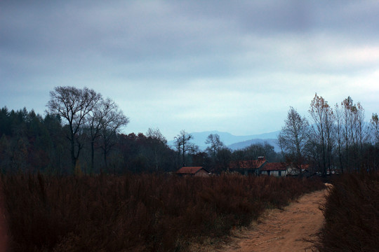 美丽的小山村