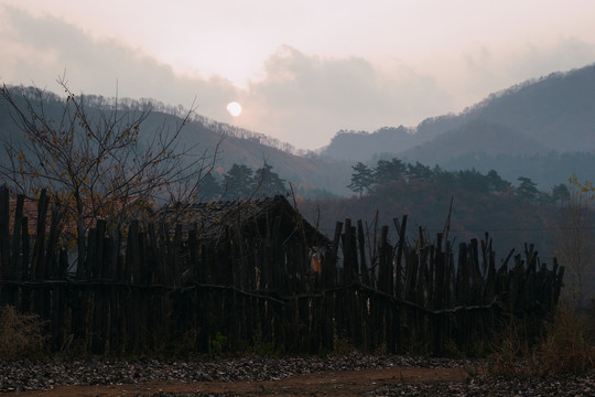 美丽的小山村