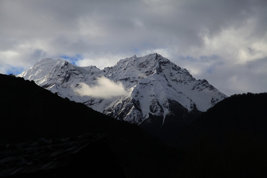 雪山一角