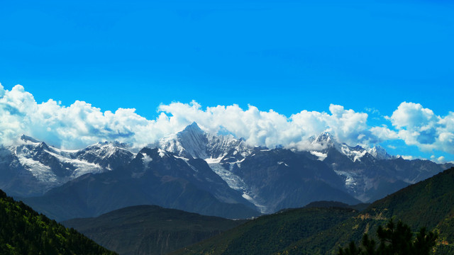 梅里雪山