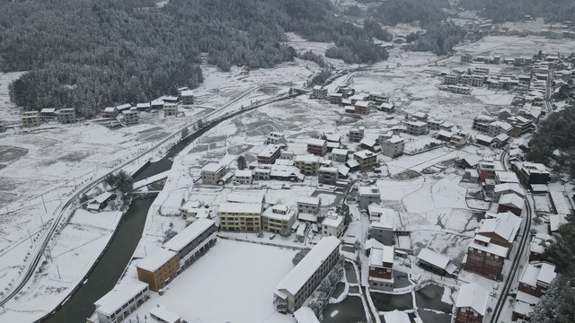 乡村振兴紫鹊界梯田雪景素材