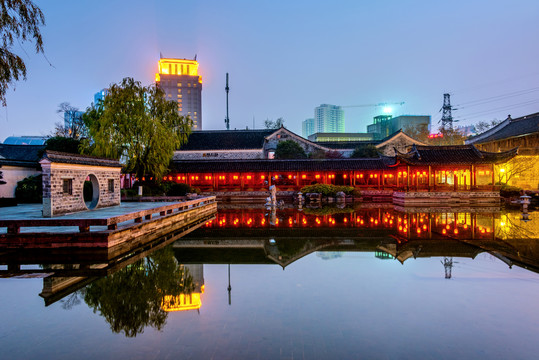 中国浙江宁波天一阁广场夜景