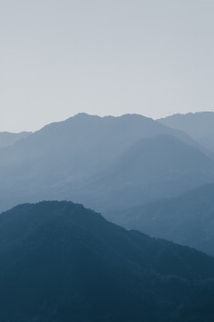 蓝调水墨群山