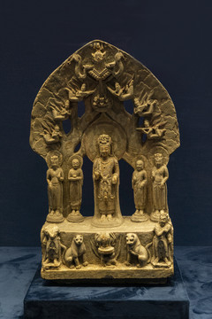 北齐石雕观音菩萨像龛
