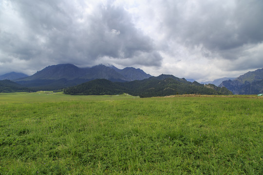 新疆天山风光