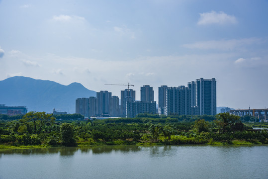 湖景房