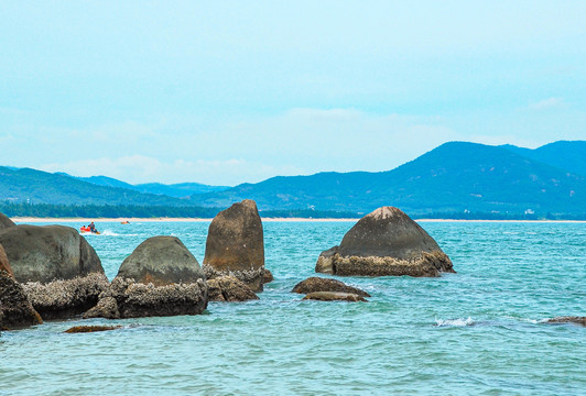 蜈支洲岛