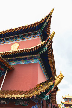 藏传佛教寺庙屋檐