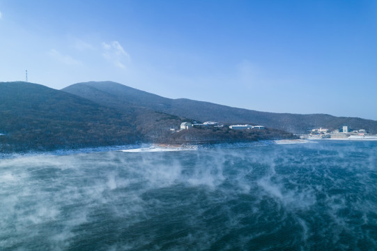 吉林冬季松花湖松水不冻航拍