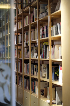 书店书柜