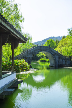 园林风景石桥