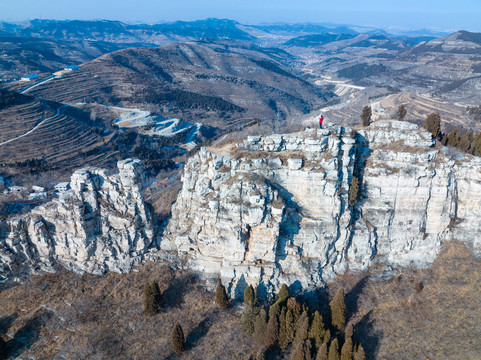 航拍济南劈山