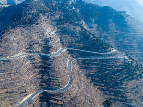 济南山区盘山路