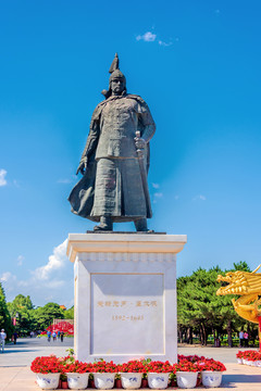 辽宁沈阳北陵公园皇太极雕像