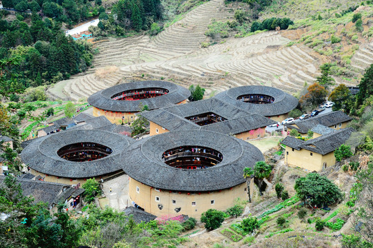 福建南靖田螺坑土楼群