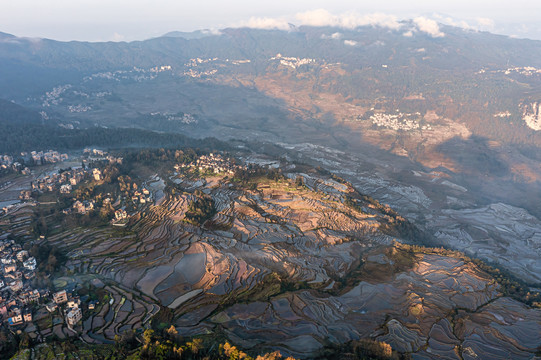 爱村梯田