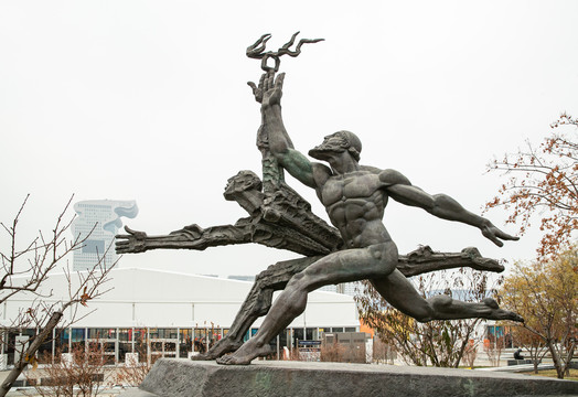 奥林匹克中心雕塑圣火接力