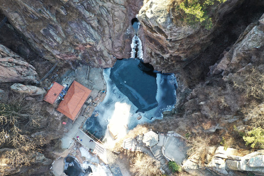 崂山冬季北九水冰瀑