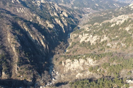 青岛崂山北九水潮音瀑冰瀑