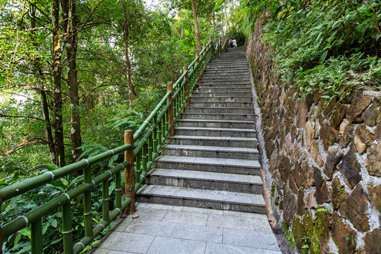 平南北帝山旅游风景区登山石阶