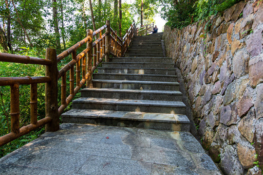 平南北帝山旅游风景区登山石阶