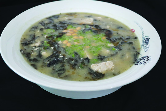 芝麻叶炖豆腐