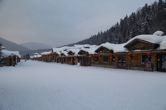 中国雪乡双峰林场雪房子旅游