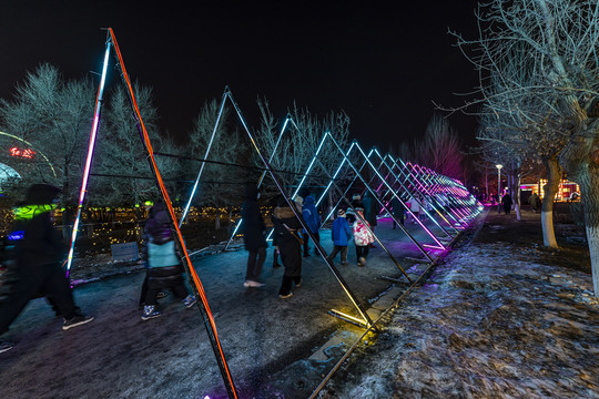 长春汽车冰雪嘉年华夜晚场景