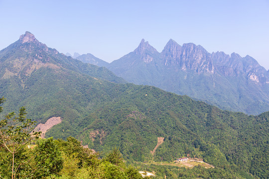 平南北帝山山峰地貌