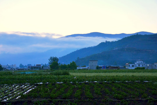 岷州晨曦