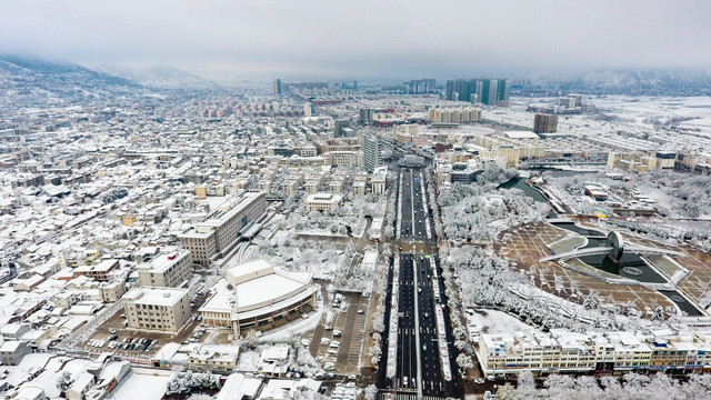 航拍会泽雪景