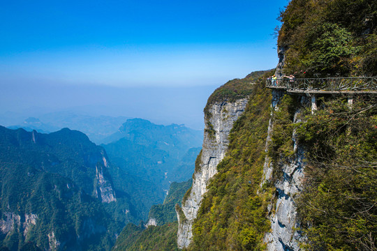 天门山玻璃栈道