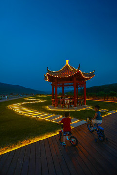 工厂园林广场夜景