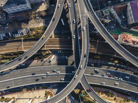 航拍青岛市中心道路交通特写