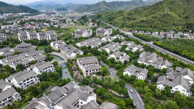 安吉天荒坪大年初一风景小镇