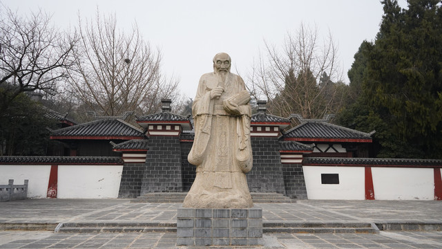 湖北荆门老莱子纪念馆雕像