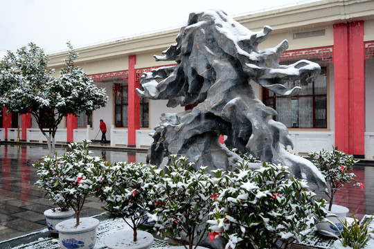 冰雪中的酒店